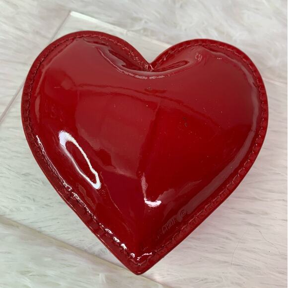 COACH Heart Paperweight - Picture 2 of 4